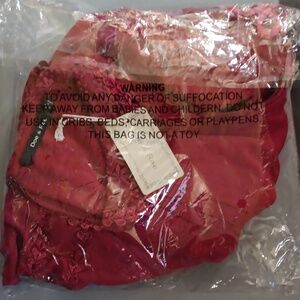 DOE & RAE Women’s Pleated Sleeveless Mini Dress Dark Crimson Red size Large